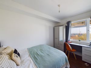 bed 3 - click for photo gallery